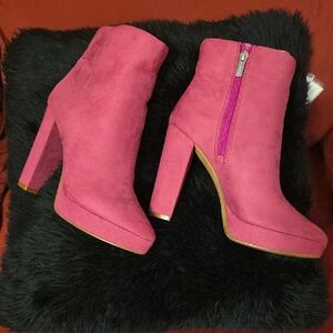 New Jessica Simpson Faux Suede Ankle Boot With Side Zipper - Pink
